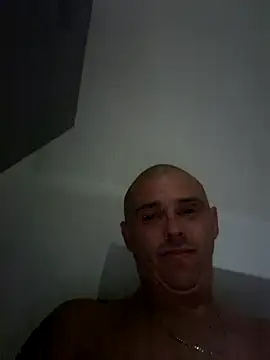 Snapshot of Pavelbure77 chatting on September 14, 10:56 pm Pavelbure77 online show from September 14, 10:56 pm