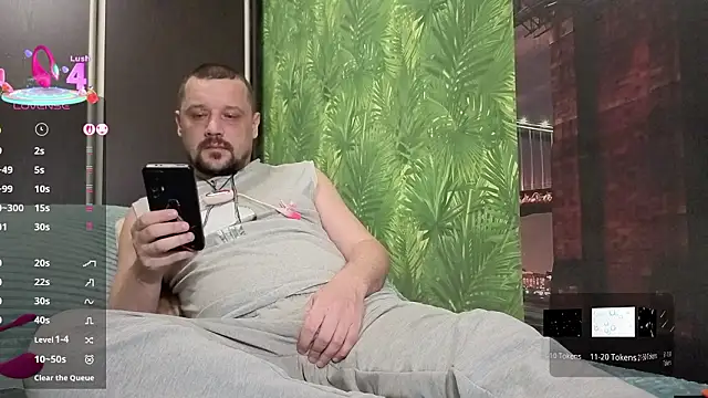 DanielOhCool online show from February 4, 7:25 am