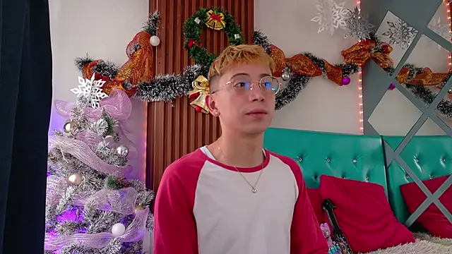 Chris Bennett online show from December 4, 1:18 pm