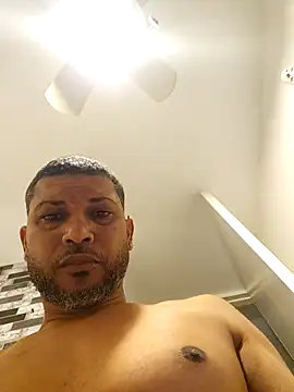 tropikboy online show from December 4, 10:00 am