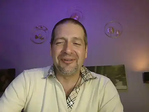 matrikes1 online show from February 11, 8:42 pm