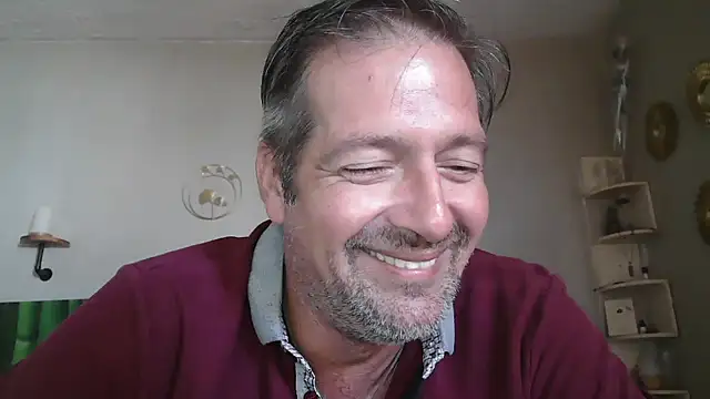 matrikes1 online show from September 28, 2:04 pm