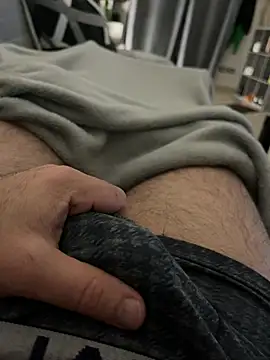  Inchiodo  online show from February 19, 6:00 pm