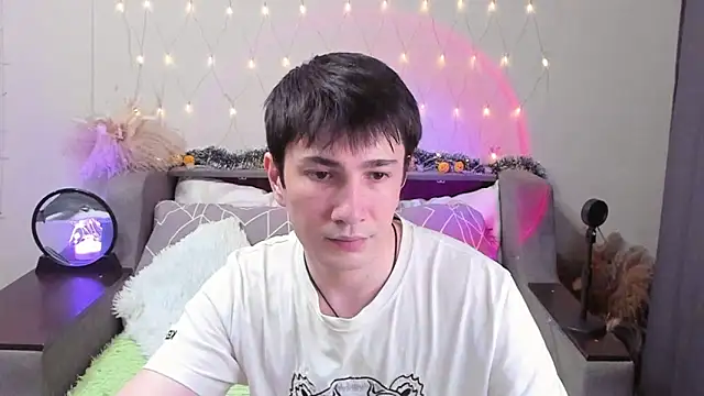 Yumi steve online show from October 26, 5:59 pm