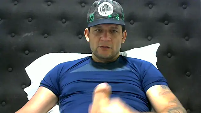 altenori112 online show from January 30, 9:58 pm