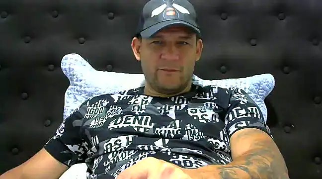 altenori112 online show from March 10, 8:23 pm