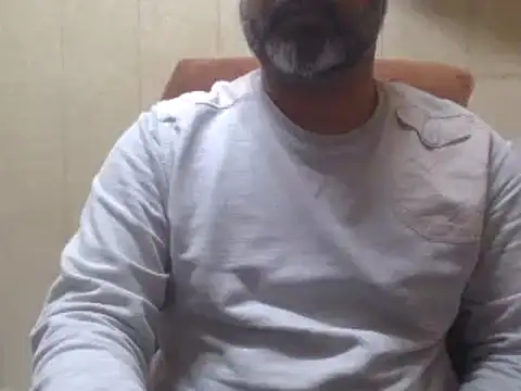 hairymaster95 online show from February 2, 5:32 am