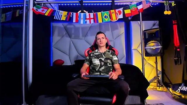 Aydenmiller96 online show from June 30, 12:39 pm