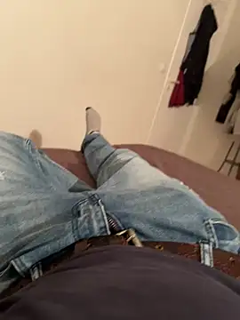 aksel75a online show from May 8, 3:34 pm