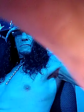 justinewe69 online show from April 20, 10:29 am