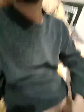 dreamtoungelick69 online show from January 6, 6:01 pm