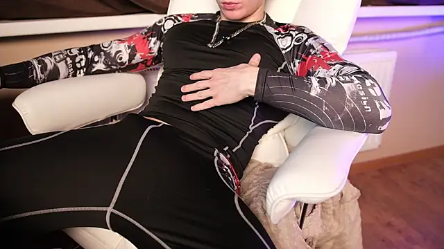 LuckyForesk1n online show from December 20, 10:17 pm