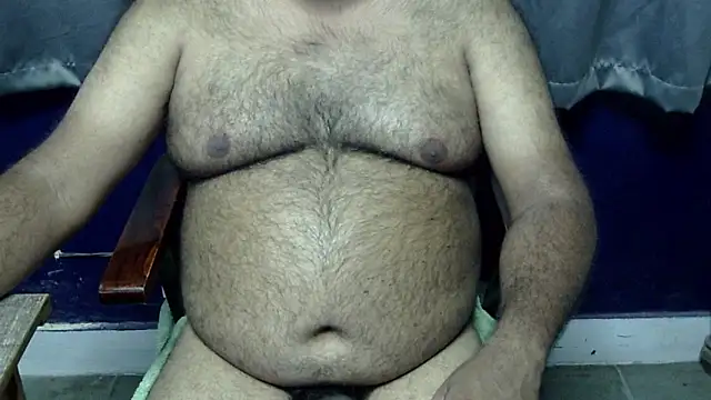 hairysubcub 70 online show from May 5, 12:18 pm
