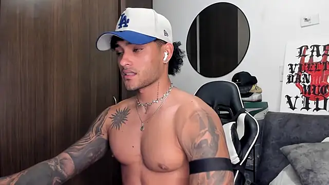 Alessandro Vanni online show from September 12, 3:39 am