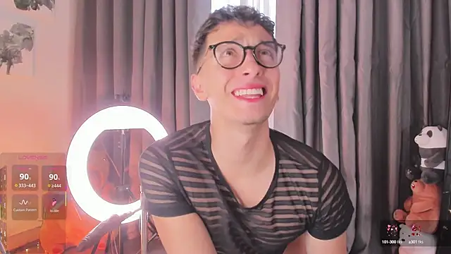 Thiago jones online show from September 30, 9:51 pm