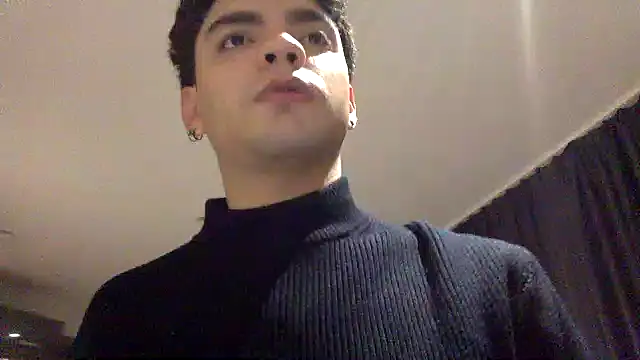 dylancrugerx online show from December 4, 10:51 pm