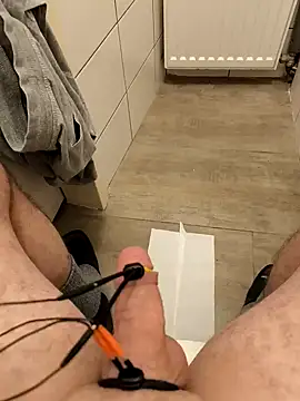 Norbi0803 online show from January 2, 7:40 pm