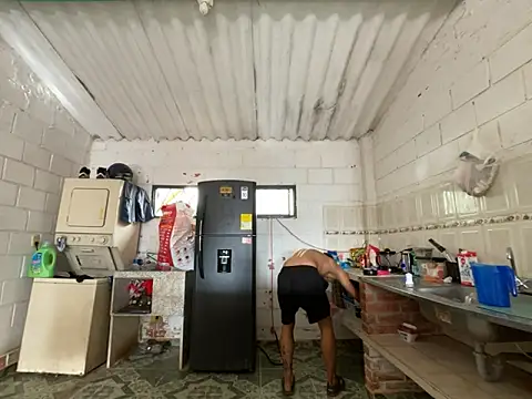 Max TheHorseDick online show from April 16, 9:37 pm