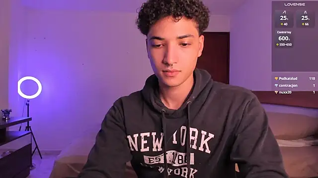 MitchellXD online show from December 9, 1:18 am