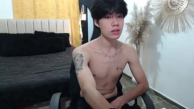 Snapshot of Elio-cam chatting on September 12, 2:44 am Elio-cam online show from September 12, 2:44 am