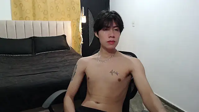 Snapshot of Elio-cam chatting on February 20, 8:50 am Elio-cam online show from February 20, 8:50 am