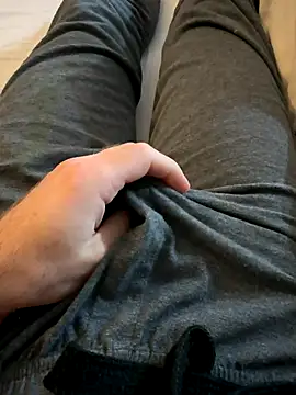 Snapshot of j1991j chatting on September 16, 5:36 pm j1991j online show from September 16, 5:36 pm