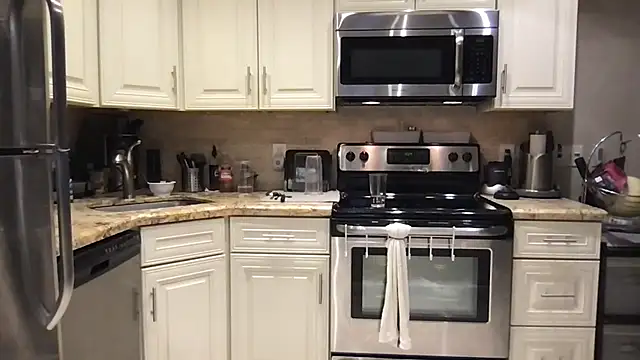 BigGuyMuscle online show from September 15, 11:06 pm