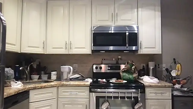 BigGuyMuscle online show from February 9, 5:33 pm