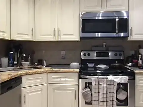 BigGuyMuscle online show from February 21, 3:32 pm