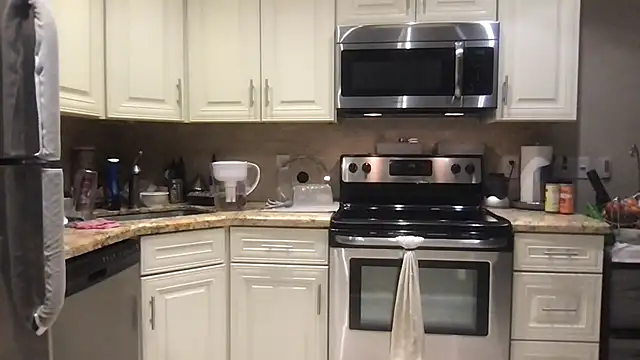 BigGuyMuscle online show from December 20, 5:36 am