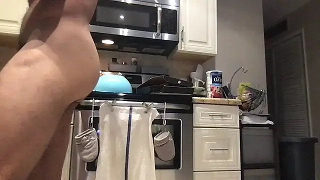 BigGuyMuscle online show from March 18, 5:01 pm