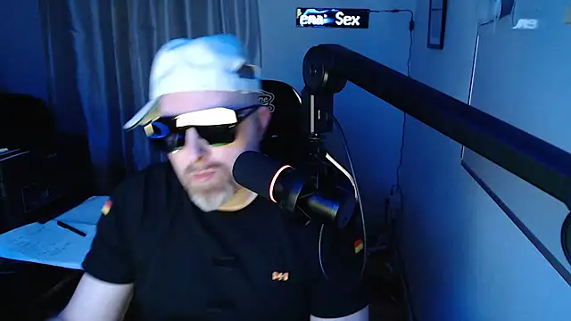 DerPornoPete online show from February 1, 10:34 pm