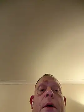 Dannyboy1430 online show from April 2, 1:47 am