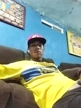 AlexAlejandro13 online show from July 12, 6:48 am