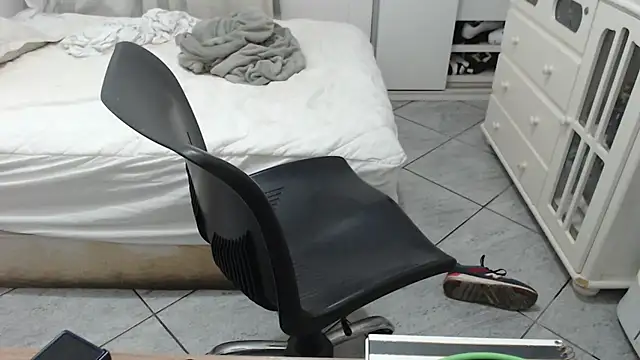 MysterBearMG online show from October 10, 1:10 am