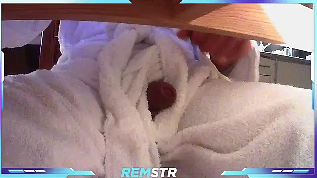 Remstr online show from February 6, 9:17 pm