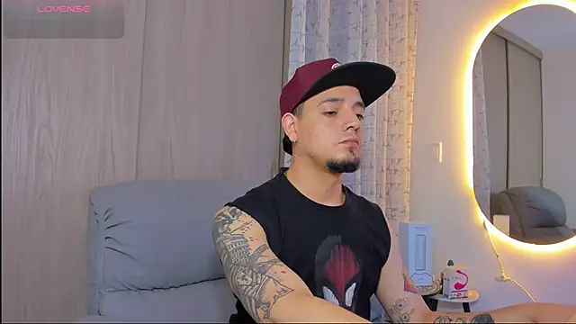 alejandro calderon1 online show from November 23, 8:36 am