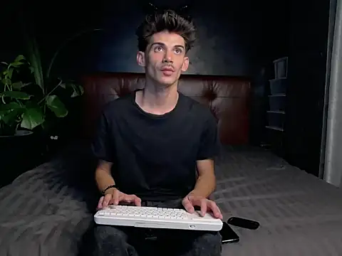 DanielCrush1 online show from October 1, 5:39 pm