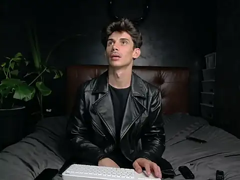 DanielCrush1 online show from September 26, 9:34 pm