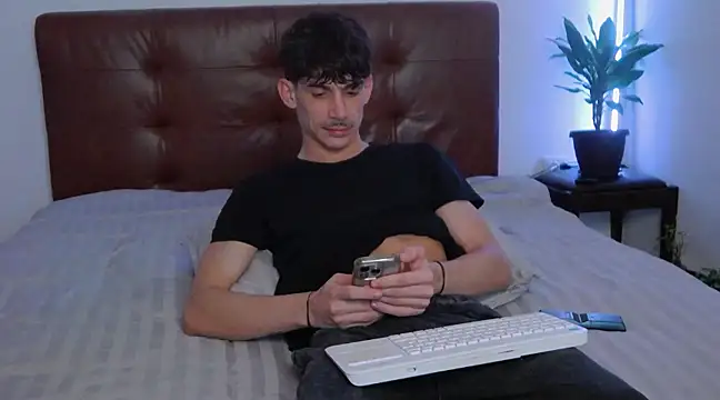 DanielCrush1 online show from February 15, 3:52 am