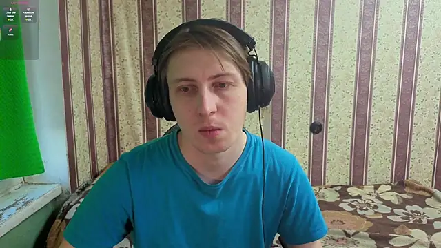 darienlarge online show from December 14, 7:04 am