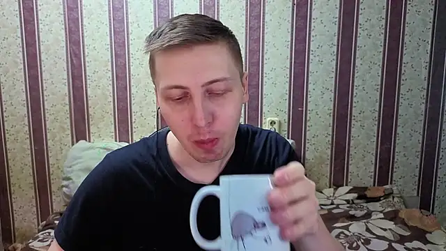 darienlarge online show from January 19, 2:41 pm