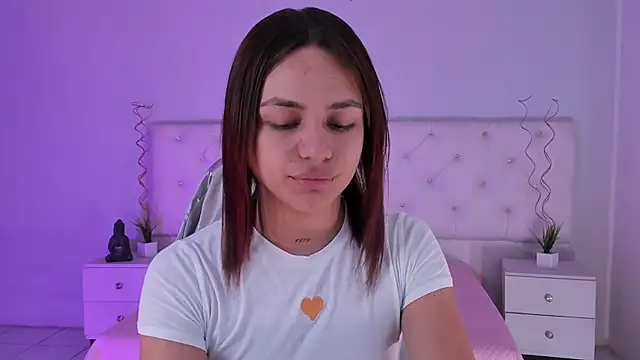 Aron cruz online show from December 18, 1:45 pm