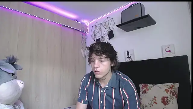 Santiago kiler online show from April 7, 2:06 pm