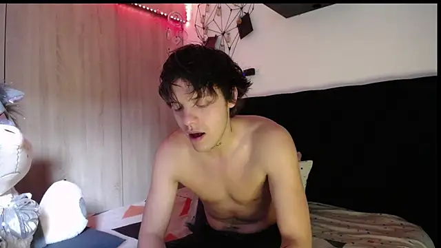 Santiago kiler online show from February 2, 12:13 pm