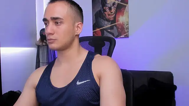 Snapshot of AlexRivera6 chatting on December 17, 4:53 pm AlexRivera6 online show from December 17, 4:53 pm