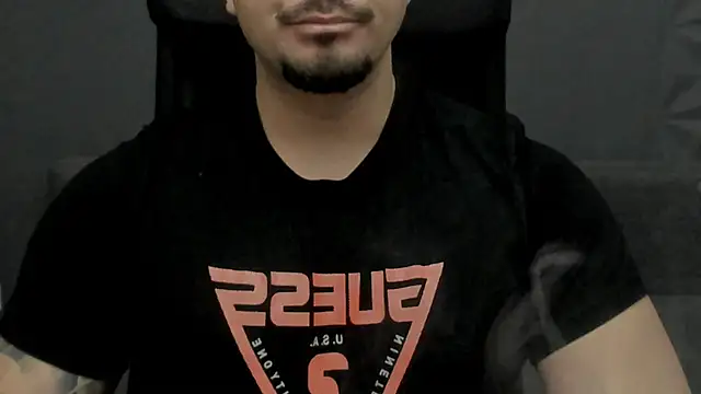 TonyWilcox online show from December 16, 6:31 am