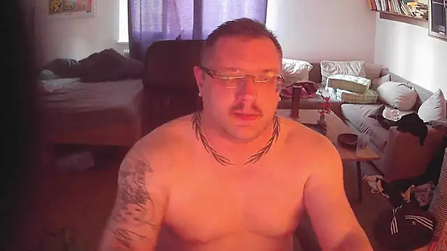 tiltusmaximusv online show from March 5, 10:22 am