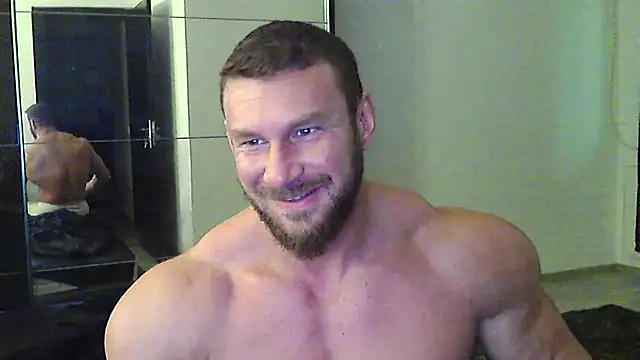 muscularkevin online show from November 20, 2:16 pm