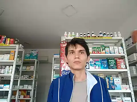 Snapshot of PrivCamZone chatting on October 31, 7:50 pm PrivCamZone online show from October 31, 7:50 pm